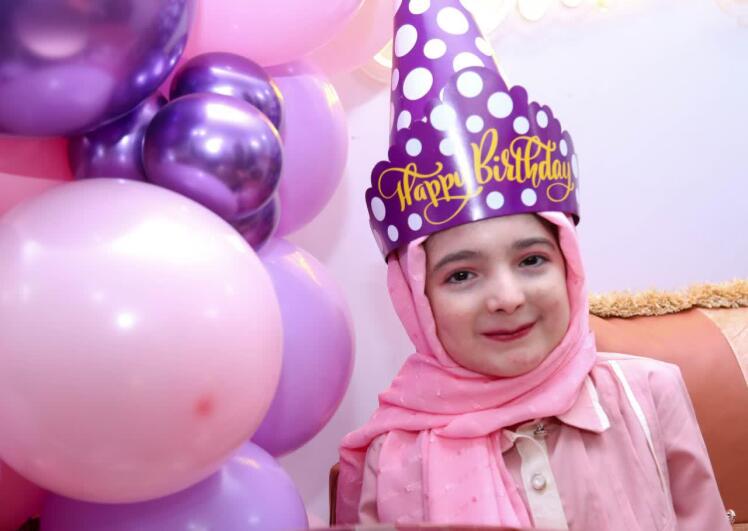گزارش تصویری؛ جشن تولد زینب، دختر پروانه ای قمی (1)