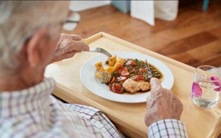نقش موثر تغذیه در دوران سالمندی