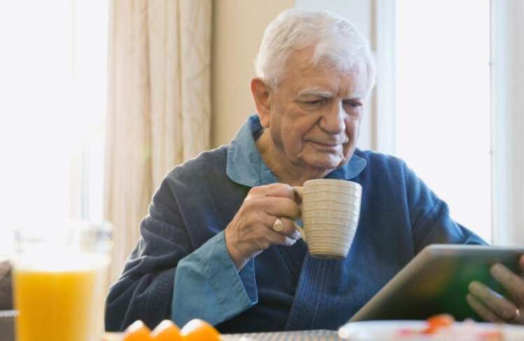 اینفوگرافی | بهترین نوشیدنی‌های خانگی برای سالمندان